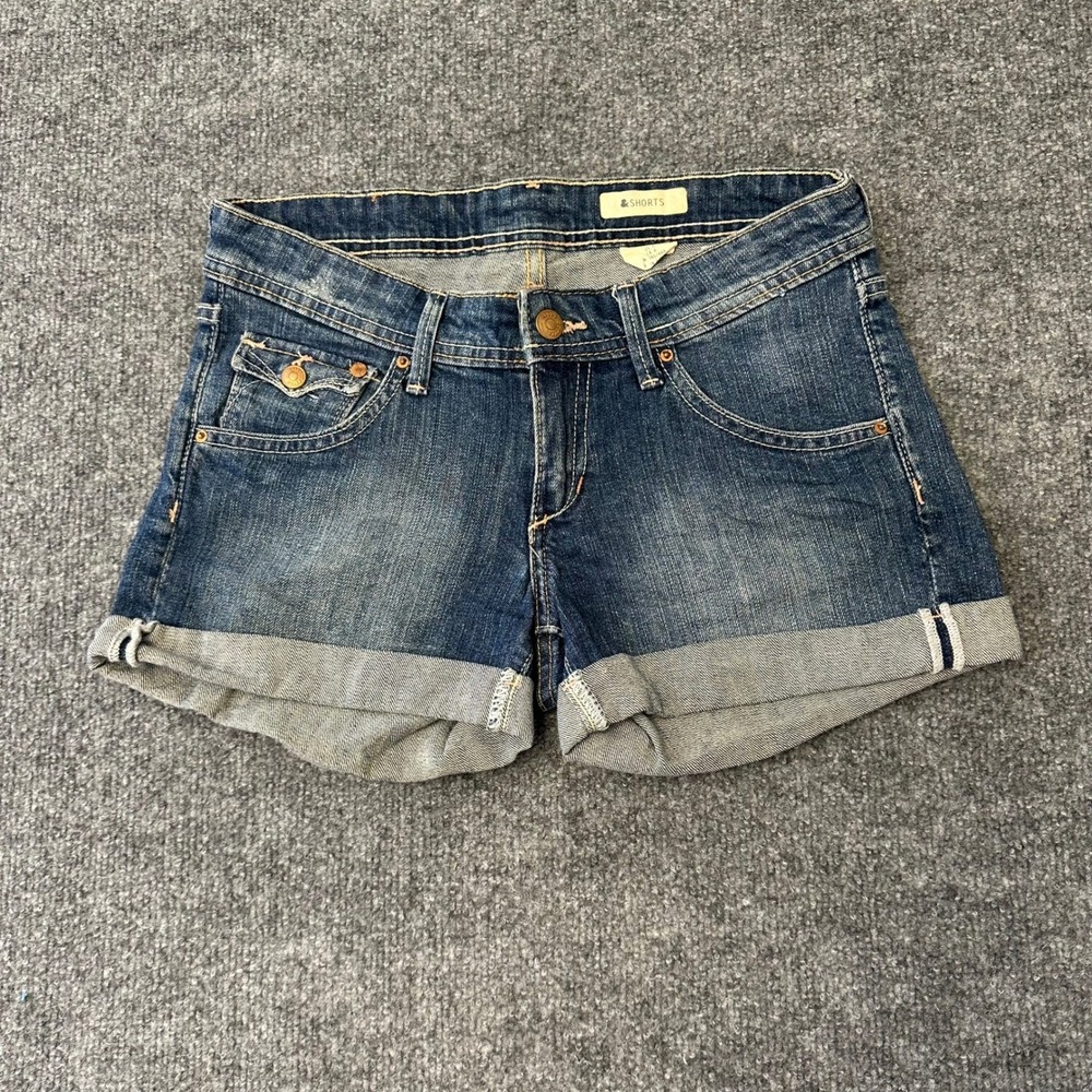 H&M &Shorts Denim Shorts Womens Size 6 Dark Wash Cuffed Low Rise Flap Pocket